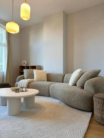 Appartement en Place Rouppe, Brussels, 50 m² ou plus, Bruxelles