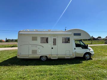 Leuke Ford Tansit 2.4TD van 2005 voor 4 personen rijbewijs B, Caravans en Kamperen, Zonwerend glas, Standaard zit, Alkoof, Ringverwarming
