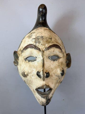 Old African Bakongo Phemba mask - Congo. (Zonder