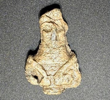 Oud-Romeins Lood Votieve borst van Venus Pudica (bescheiden