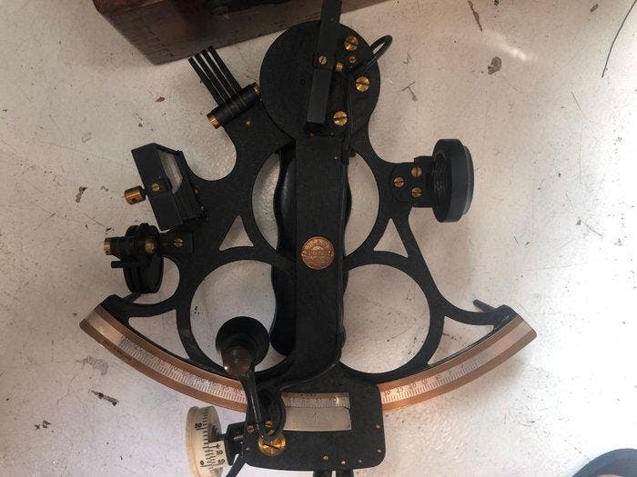Micrometer sextant - Messing - henry hughes & sons, Antiquités & Art, Curiosités & Brocante