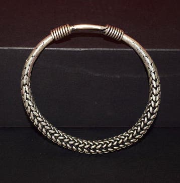 Prachtige MIAO-HMONG armband, traditioneel gevlochten, 52 g,, Antiquités & Art