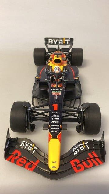 Minichamps 1:18 - Model raceauto - Oracle Red Bull Racing