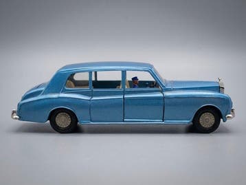 Dinky Toys 1:43 - Model sedan - Rolls Royce Phantom V Dinky