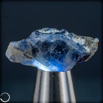 Natuurlijke ruwe saffier met intense blauwtinten - 49,45 ct,