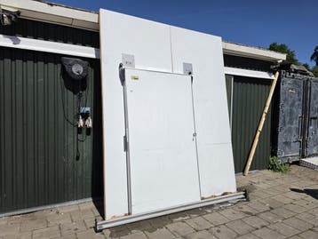 Koelcel / Vriescel schuifdeur 242 x 299 cm