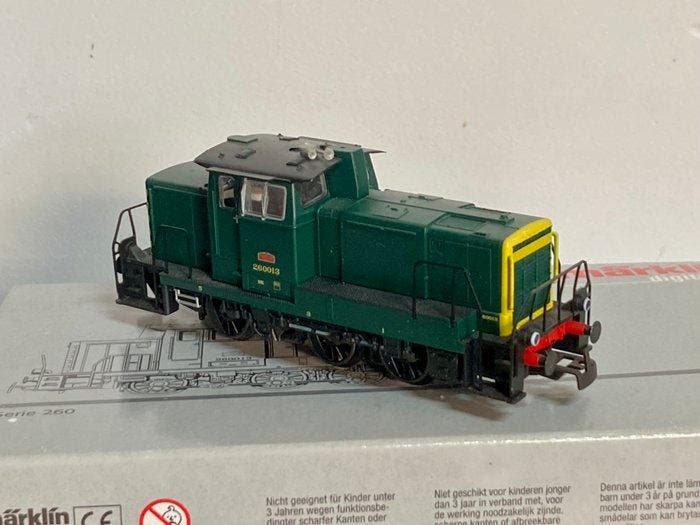 Märklin H0 - 37653 - Diesellocomotief (1) - Serie 260 - NMBS, Hobby & Loisirs créatifs, Trains miniatures | HO