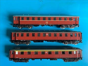 Märklin H0 - Modeltrein personenwagen (3) - Twee SJ, Hobby en Vrije tijd, Nieuw