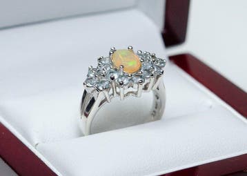 Zonder minimumprijs - Ring - 925 zilver - natuurlijk opaal -, Nieuw