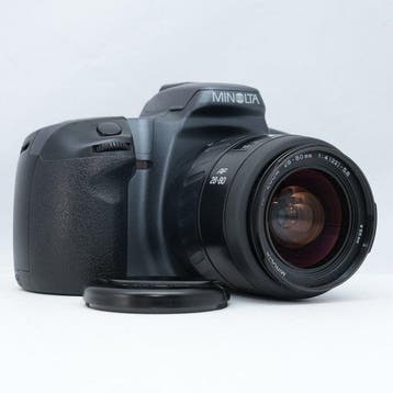 Minolta 303si Super + AF ZOOM 28-80mm F4-5.6 Analoge camera, Nieuw