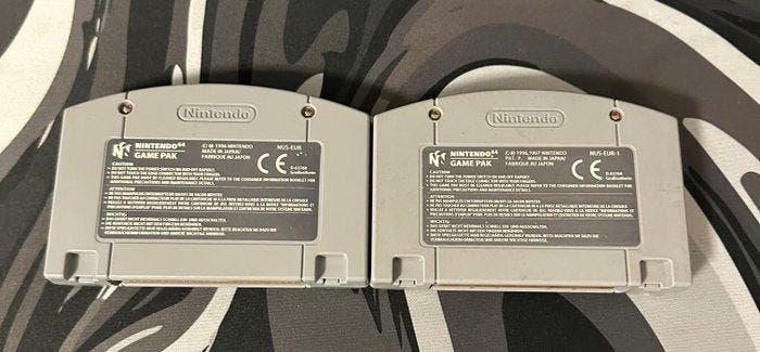Nintendo - N64 - Mario Kart 64; The Legend of Zelda: Ocarina, Consoles de jeu & Jeux vidéo, Consoles de jeu | Accessoires Autre