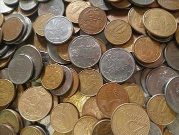 Brazilië. Lot of 1.5kg of old coins - different dates
