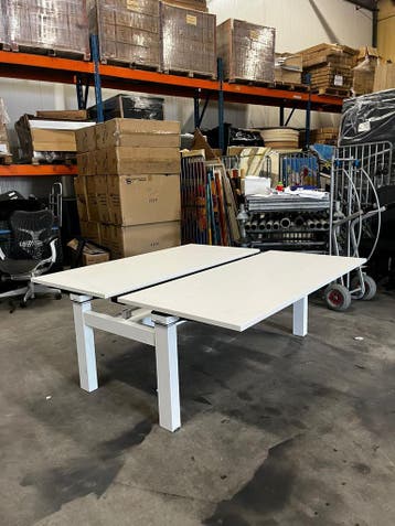 Steelcase Ology Duo Zit Sta Bureau - 40 stuks beschikbaar, Verzenden, In hoogte verstelbaar, Zo goed als nieuw