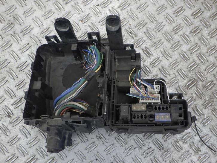 behuizing zekeringkast Nissan Qashqai J11, Auto-onderdelen, Elektronica en Kabels, Gebruikt, Verzenden