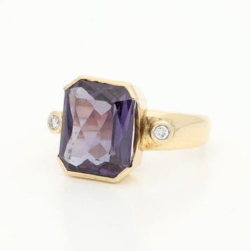 Ring - 12 kt. Geel goud - 9.26ct. tw. - Kleurwissel korund, Nieuw