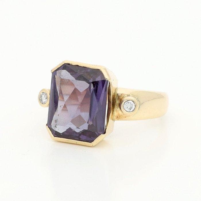 Ring - 12 kt. Geel goud - 9.26ct. tw. - Kleurwissel korund, Bijoux, Sacs & Beauté, Bagues