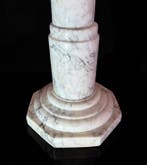 Style Néoclassique Colonne - Marmo di Carrara - Vers 1900
