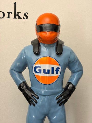GF Exclusives - 55cm Gulf F1 Driver
