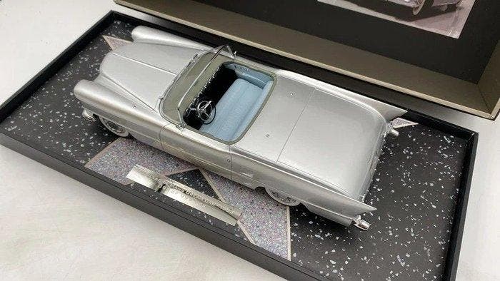 Minichamps 1:18 - Modelauto - Cadillac Le Mans Concept 1953, Hobby en Vrije tijd, Modelauto's | 1:5 tot 1:12