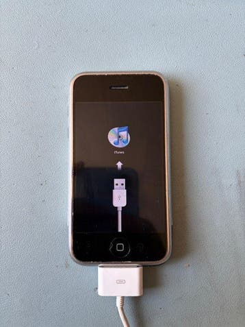 Apple iPhone 2G (first generation) 8GB - Mobiele telefoon -, Nieuw