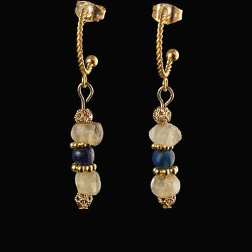 Romain antique Earrings, avec des perles de verre romain