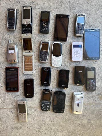 Nokia, Samsung, Sony, LG, Sharp, Sony Ericsson - Mobiele