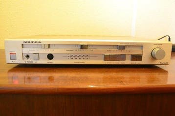 Grundig - V7000 Solid state geïntegreerde versterker, Nieuw