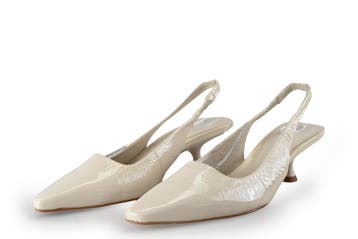 Carrano Pumps in maat 40 Beige, Kleding | Dames, Pumps, Verzenden, Beige, Zo goed als nieuw