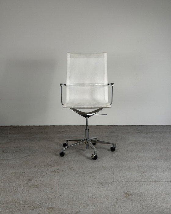 ICF - Chaise de bureau - Une 718 - Maillage, Aluminium, Antiquités & Art, Antiquités | Meubles | Chaises & Canapés