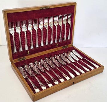 Briddon Brothers - Visbestekset voor 12 personen (24) - met