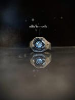 Bague en argent forgée à la main, unique au monde, avec