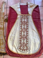 Oude romeinse chasuble - Borduurwerk - Orfroi - Goudgaren