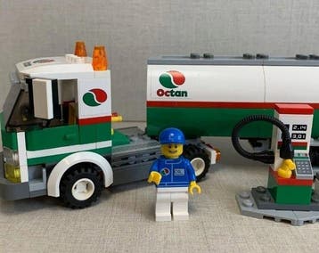 Lego Set - 3180 - Ville - Fuel Tanker, Kinderen en Baby's, Speelgoed | Duplo en Lego, Nieuw