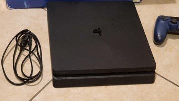 Sony - Playstation 4 (PS4) - PlayStation 4 Slim Software 12, Games en Spelcomputers, Nieuw