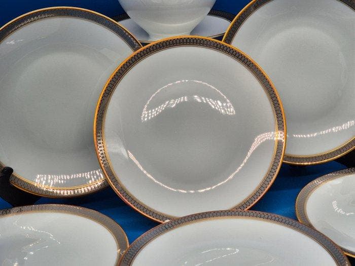 Eetservies - Hutschenreuther Selb – 7-teiliges Set –, Antiquités & Art, Antiquités | Meubles | Tables