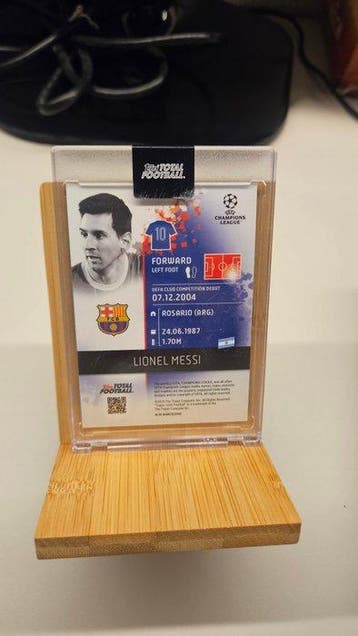 2024 Topps Total Football Lionel Messi 1/5 Master Magicians, Nieuw