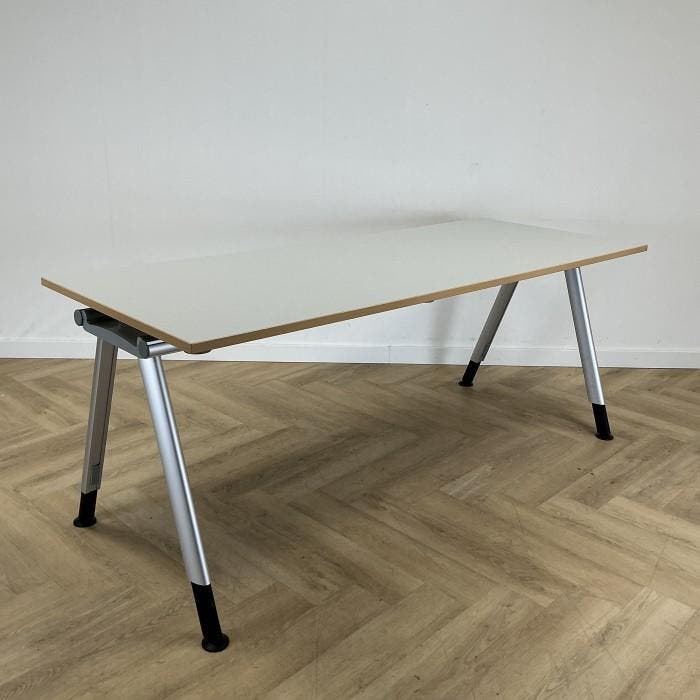Haworth in hoogte verstelbare tafel 200x80 cm, licht grijs, Articles professionnels, Aménagement de Bureau & Magasin | Mobilier de bureau & Aménagement