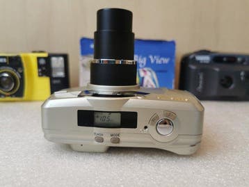 Olympus, Ricoh, Yashica, Samsung 8 macchine fotografiche