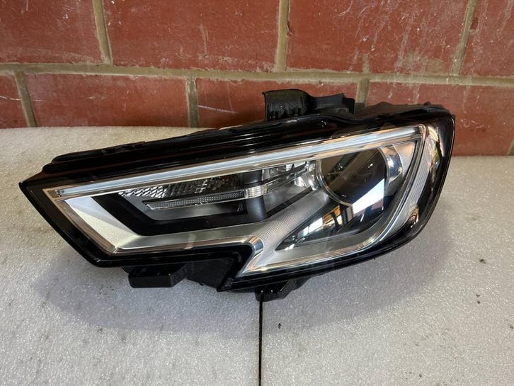 Phare av. gauche Audi A3 8V Facelift 2016 - 2020 Xenon LED, Autos : Pièces & Accessoires, Éclairage, Audi, Utilisé, Enlèvement ou Envoi