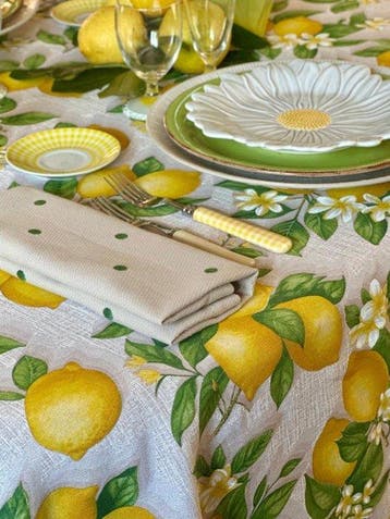 Tafelkleed met citroenen in bloei voor ruime tafels. -