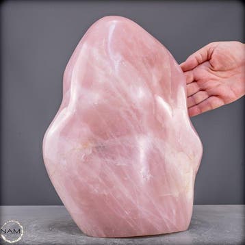 Natuurlijke rozenkwarts vrijvorm – harmonische rosé tinten