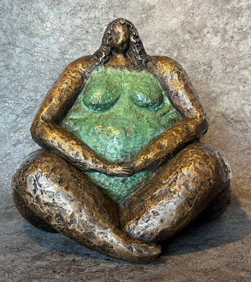 Statue, Exclusief bronzen sculptuur (6 KG) van een zittende