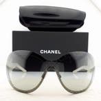 Chanel - Shield Black and White with Silver Tone Chanel Logo, Nieuw