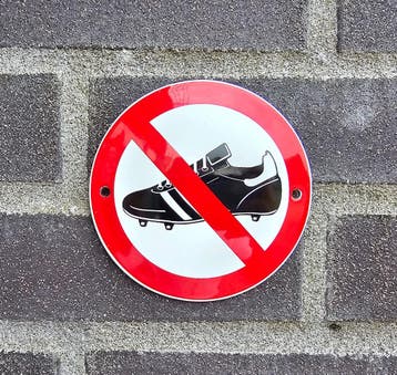 Voetbalschoenen verbodsbord, Verzamelen, Verzenden, Nieuw