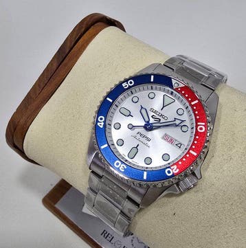 Seiko - 5 Sports Pepsi Limited Edition - Sans prix de