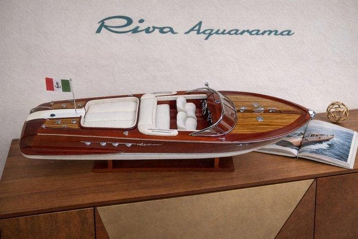 maquette de luxe Riva Aquarama 53 cm 1:14 - Modelboot, Hobby en Vrije tijd, Modelauto's | 1:5 tot 1:12