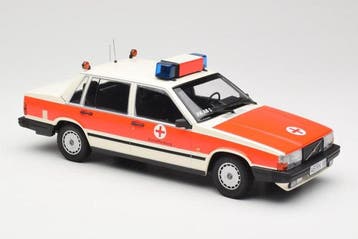 Minichamps 1:18 - Model sedan - Volvo 740 GL DRK, Nieuw