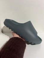 Adidas - YZY SLIDE - Sneakers - Maat: EU 43 - Nieuw met tags, Kleding | Heren, Schoenen, Nieuw