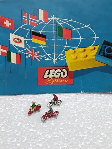 Lego Pièces - 270 ,velo vespa moto ,catalogie