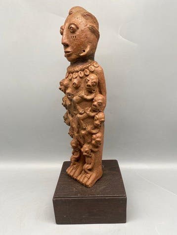 Leoevuer gesculpteerd - Senegal (Zonder minimumprijs)